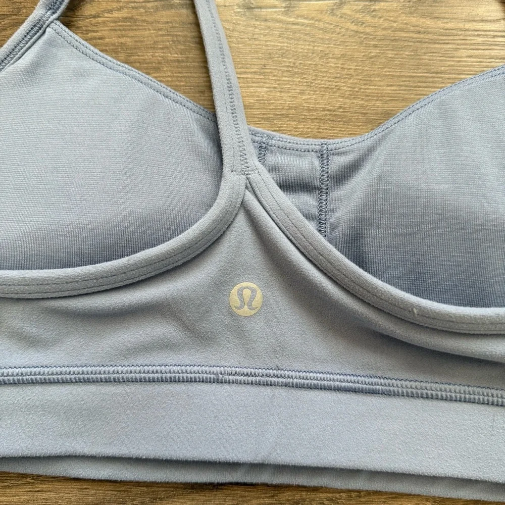 Lululemon Flow Light Blue Gray Flow Y Nulu Sports Bra Size 8 Women W2ASYS